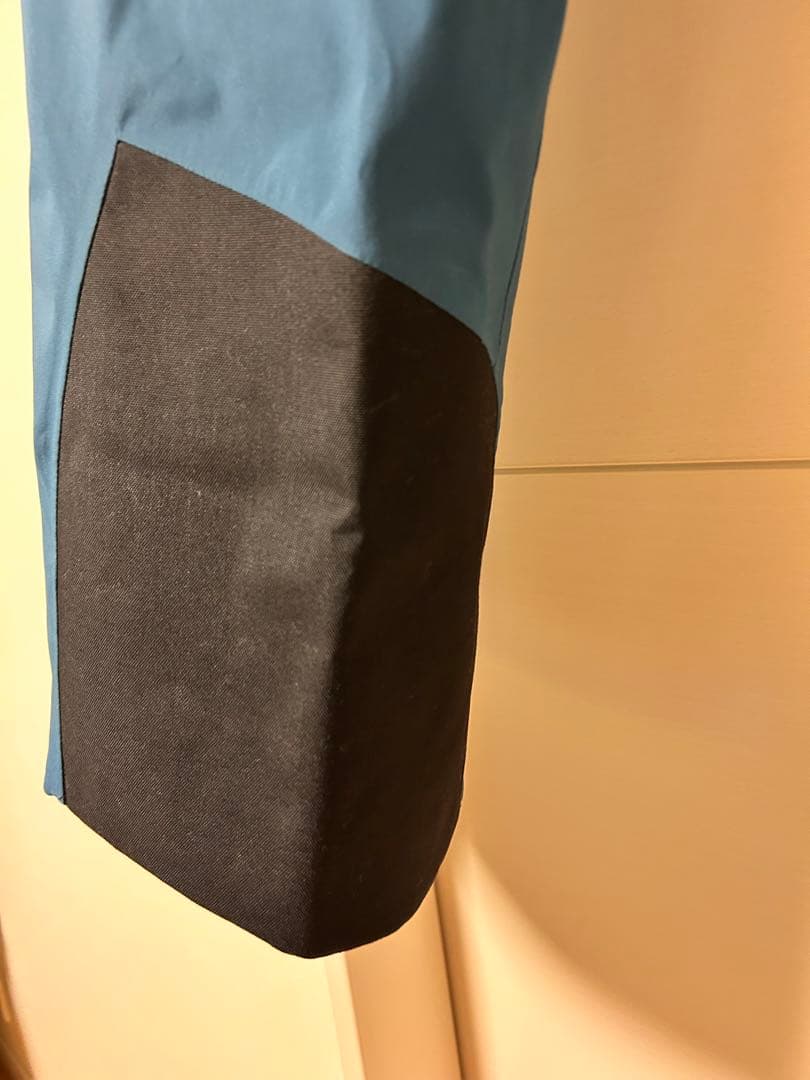 希少(一般非売品)　2024-2025 GOLDWIN　選手用　ウェア 上下