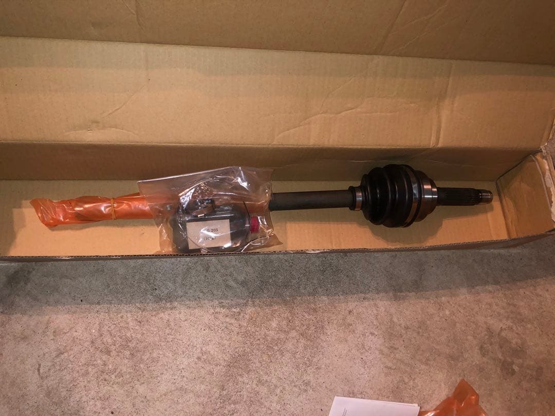 スバル　R/ドライブシャフト左 サンバー　TT TV 28491TC111