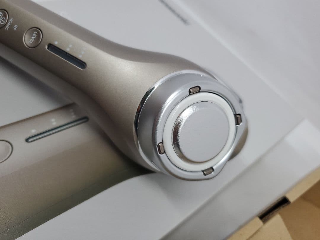 Panasonic 美顔器 ソニック　RFリフト　EH-SR75-N