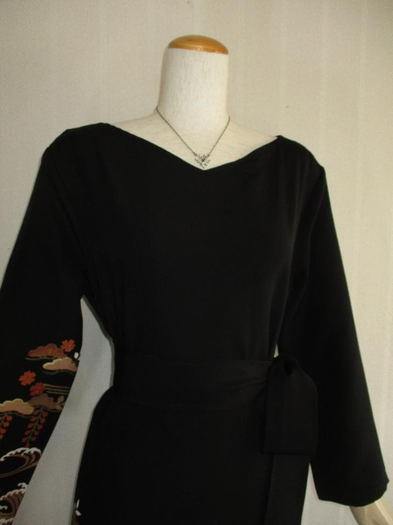 Ｌ～2Ｌサイズ　黒留袖からの着物リメイクドレスです 　着丈１２０cm