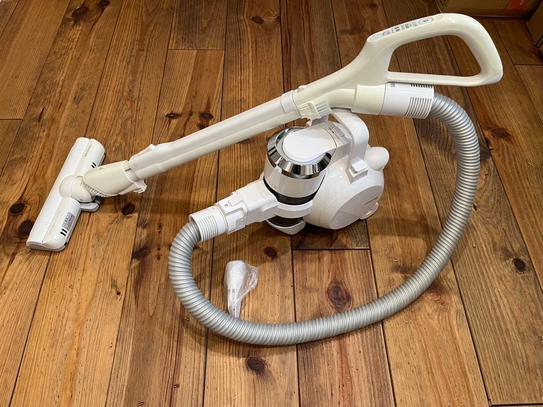 TOSHIBA サイクロン掃除機 トルネオVC-S610X ホワイト