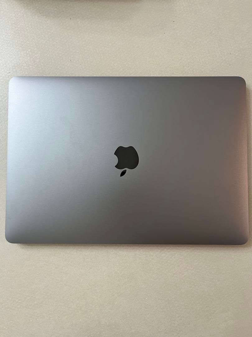 MacBook Pro 13inch Corei5 16GB（メディアハブ付）