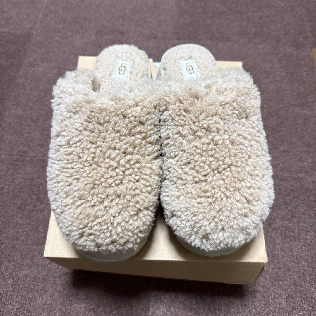 UGG クロッグサンダル