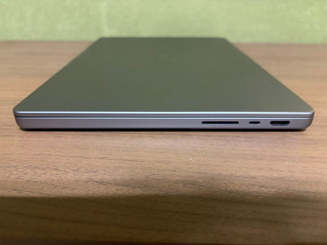 Apple MacBook Pro M1pro 14インチ 16GB 1TB