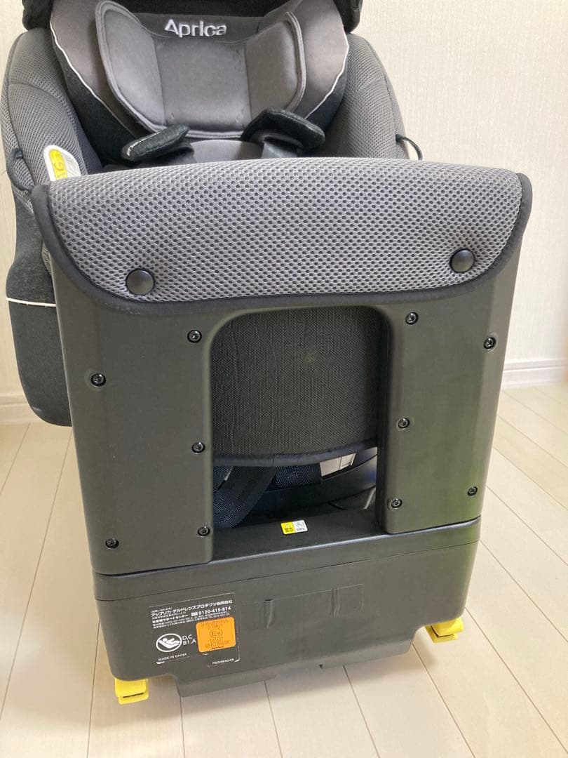 Aprica クルリラ プレミアム 車用チャイルドシート グレー