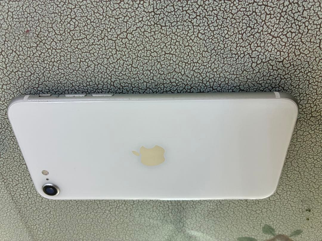 ★Apple iPhone SE第2世代・ホワイト・本体・SIMフリー★