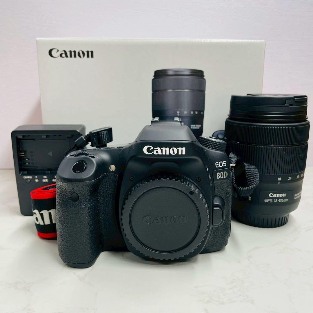 専用 Canon EOS 80D EF-S 18-135 IS レンズキット