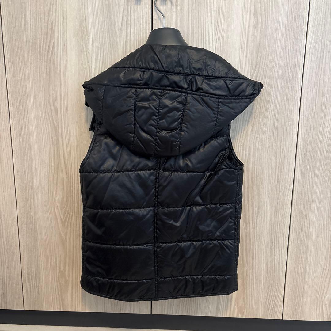 DOLCE & GABBANA ブラックダウンベスト