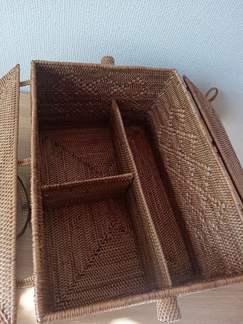 (新品)　トレー付　アタバスケット　かごバッグ　カゴ　ピクニック　バリ島　カゴ