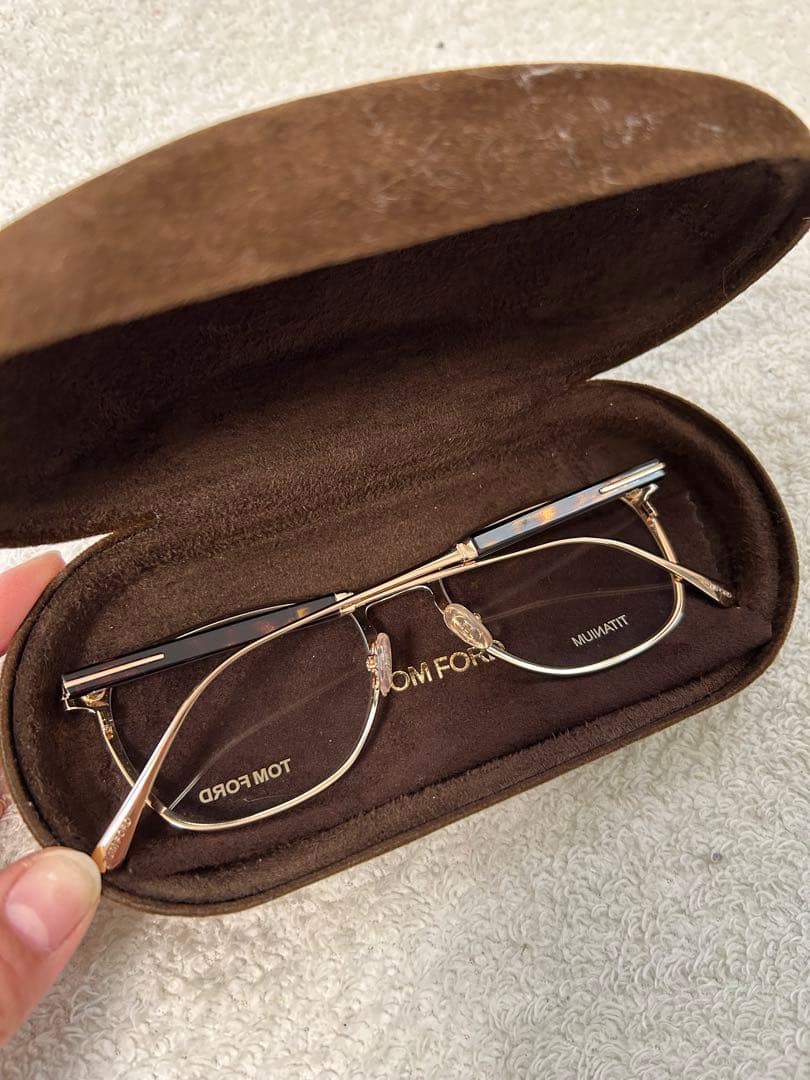 TOM FORD サングラス TF5483 ゴールド　メンズ　メガネ