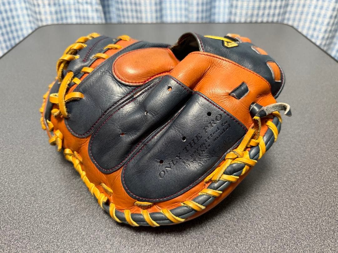 ハタケヤマ　硬式用キャッチャーミット　スペシャルプロオーダー　カラーオイル付