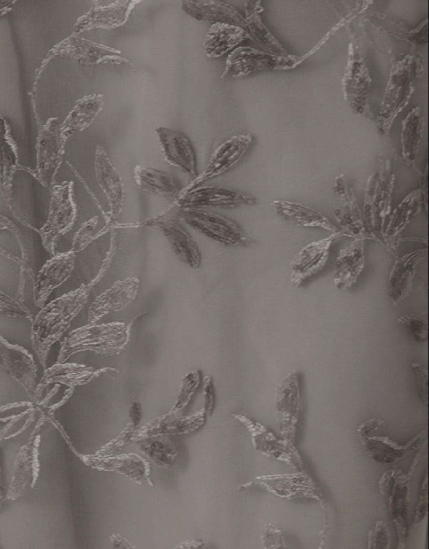 レジャ　チュールロングスリーブリーフプリントドレス　グレー　未使用品