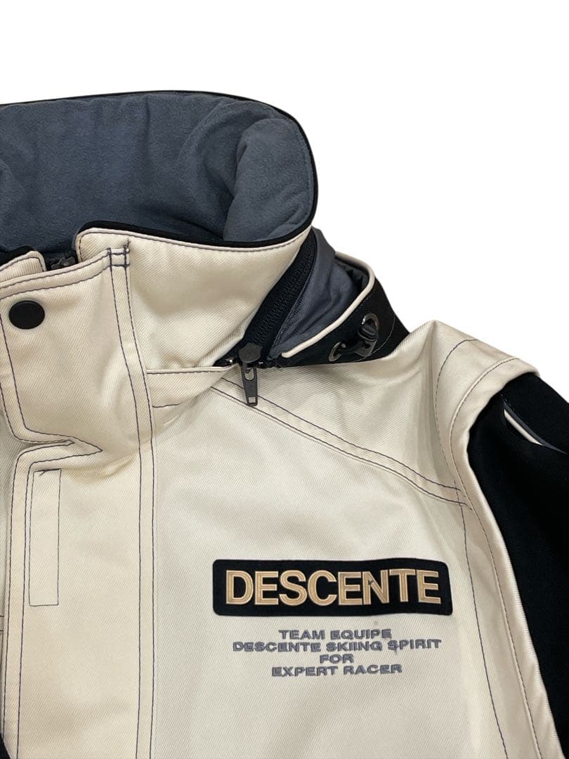 デサント　M　スキー　スノーボード　ウェア　上下セット　ブラック　オフホワイト