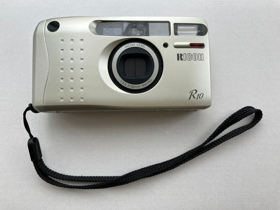 リコー　Ricoh R10 コンパクトフィルムカメラ