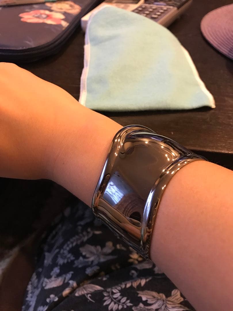 Tiffany & Co. ボーンカフ　ルテニウム