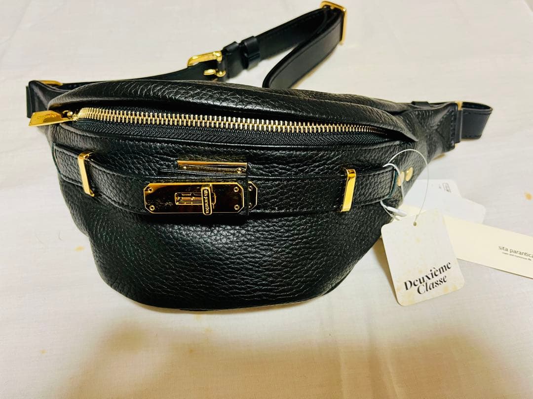 新品未使用☆ シータパランティカ　ボディバッグ　シボ革　ウエストポーチ ブラック