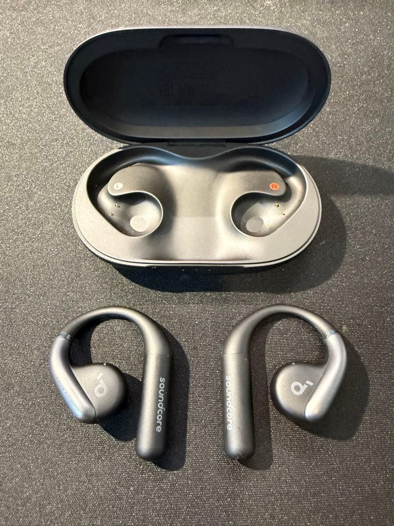 完全ワイヤレスイヤホン Anker Soundcore AeroFit ブラック