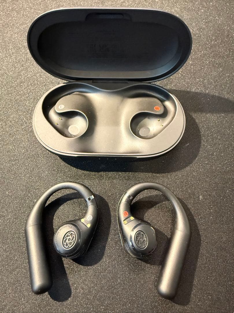 完全ワイヤレスイヤホン Anker Soundcore AeroFit ブラック