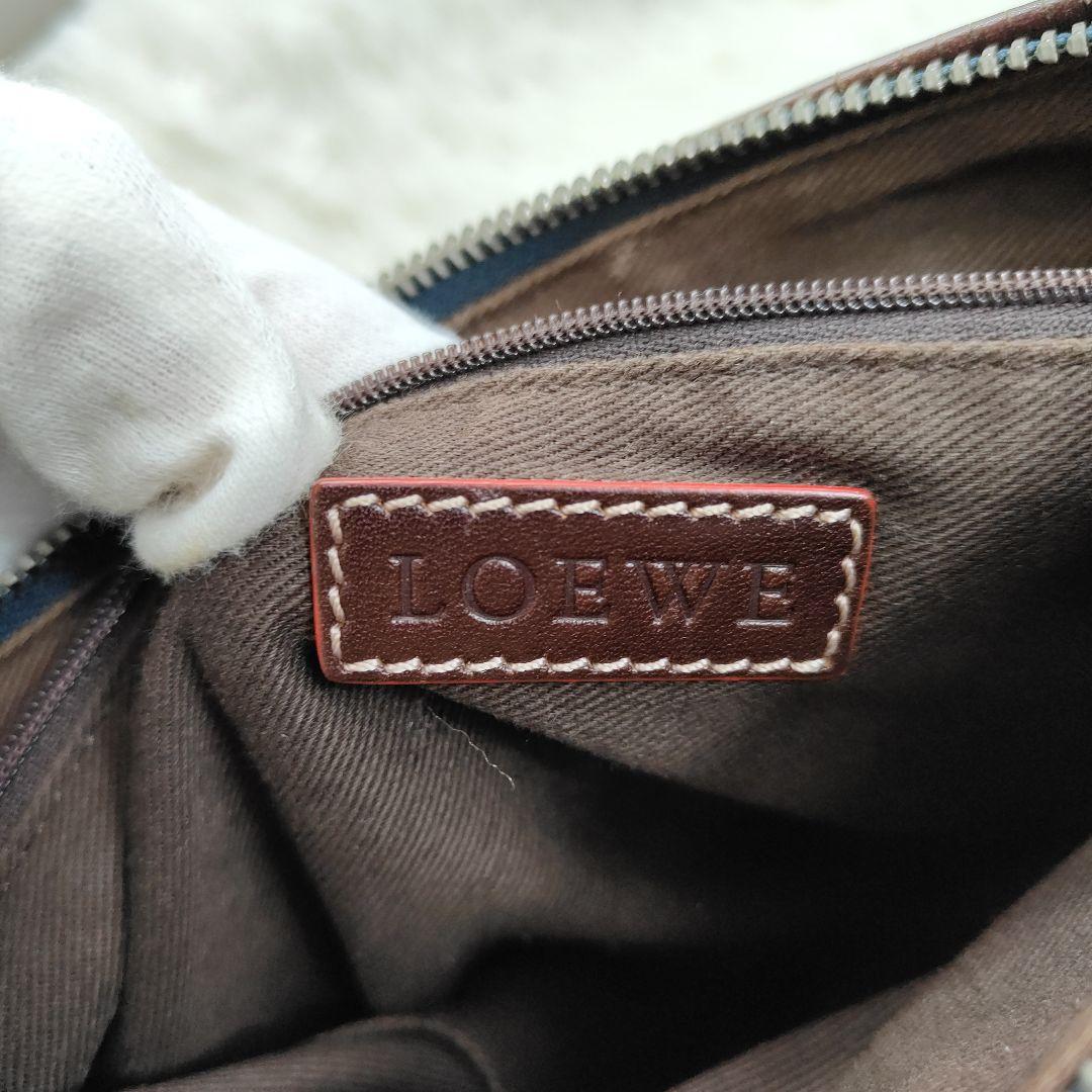 LOEWE　ショルダーバッグ　キャンバス　アナグラム　リピート　キャンバス　革
