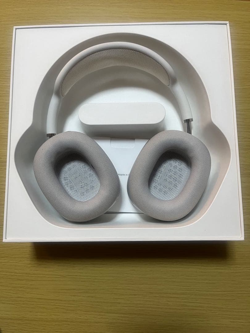AirPods Max ケース・ケーブル付き　シルバー