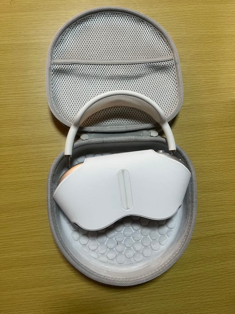 AirPods Max ケース・ケーブル付き　シルバー