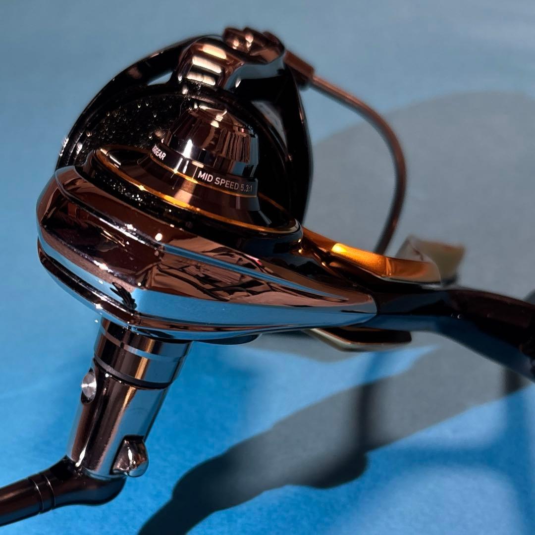 matt22トーナメントISO 3000LBD 釣武者リールポーチ付き