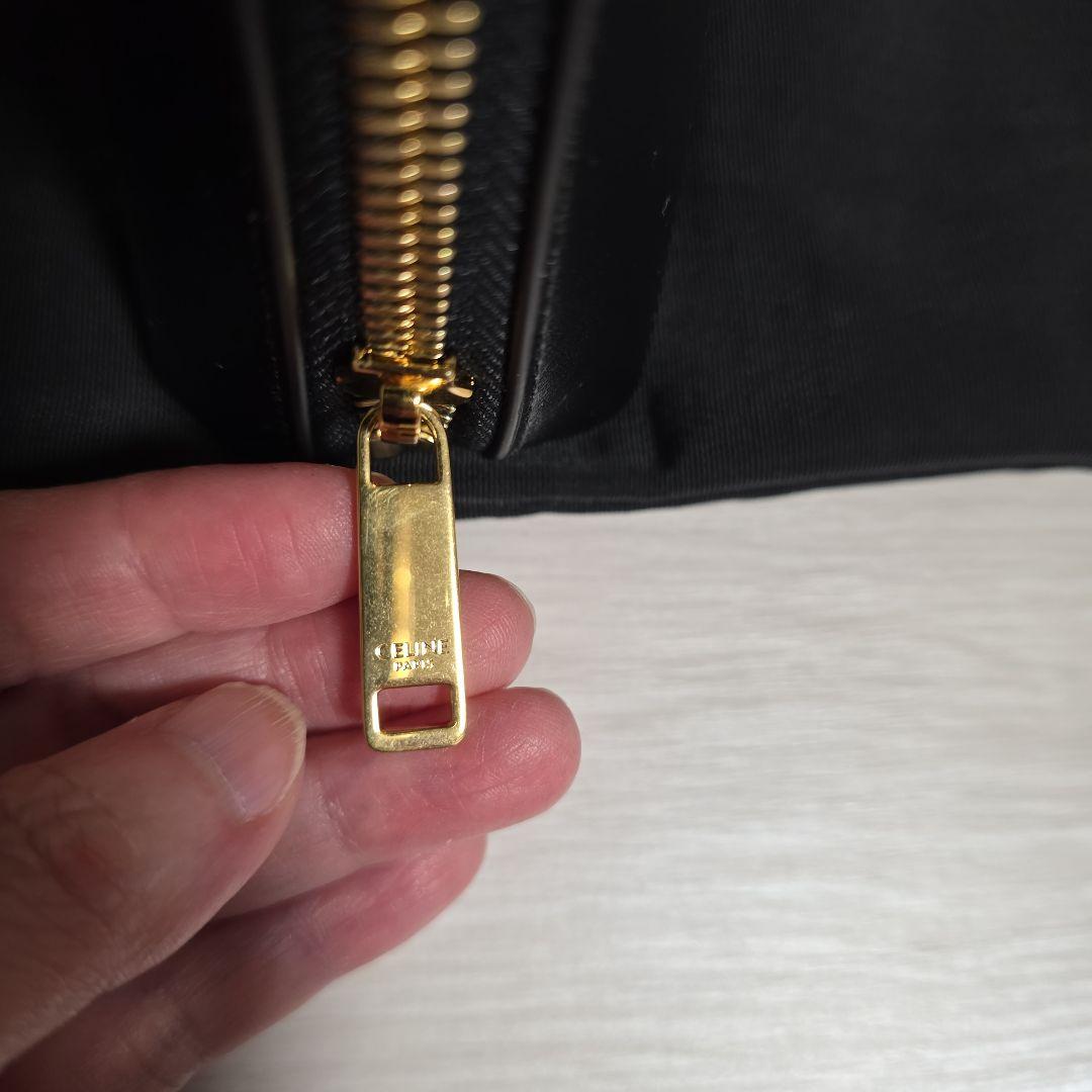 【新品】CELINE　トリオンフ　 ブラックレザー バッグ