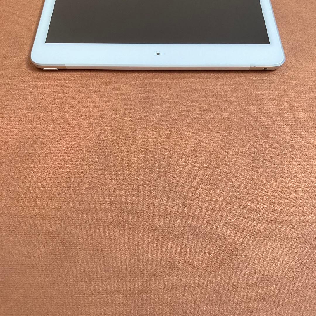550【早い者勝ち】比較的美品☆iPad8 第8世代 32GB SIMフリー☆