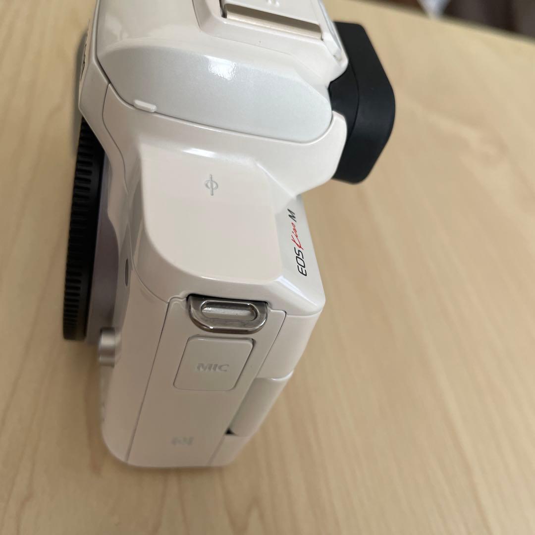 デジタルカメラ Canon EOS kiss M