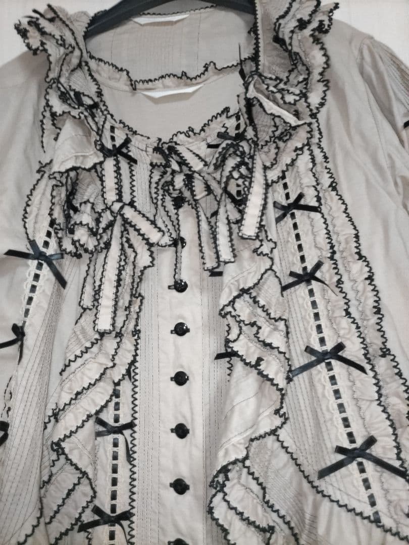 ピンクハウス【阪神限定】ベージュ✖黒セットアップ