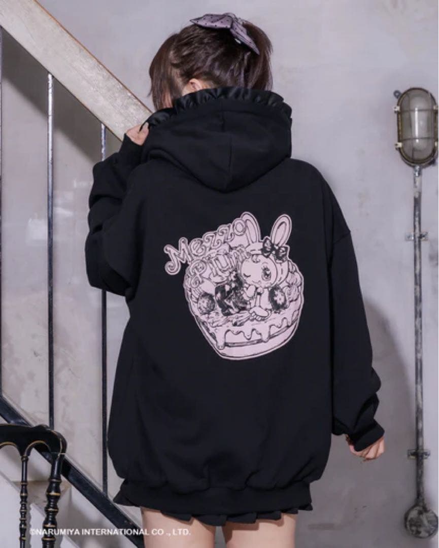 pium×Mezzo Piano ベリエちゃん パーカー ブラック