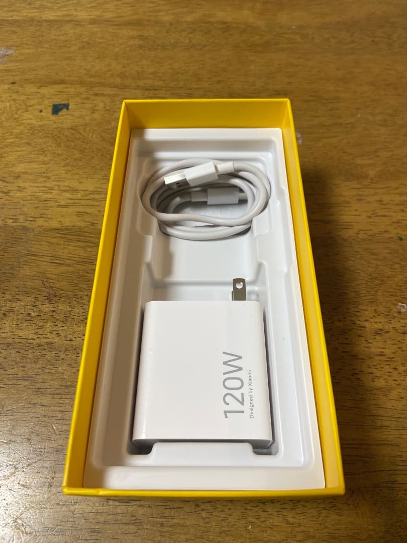 POCO F6 Pro 本体 120W充電器付き