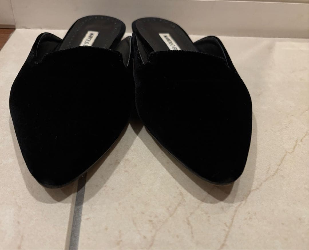 マノロブラニク 37 ブラック ベロア ミュール 靴 シューズ マノロ 黒