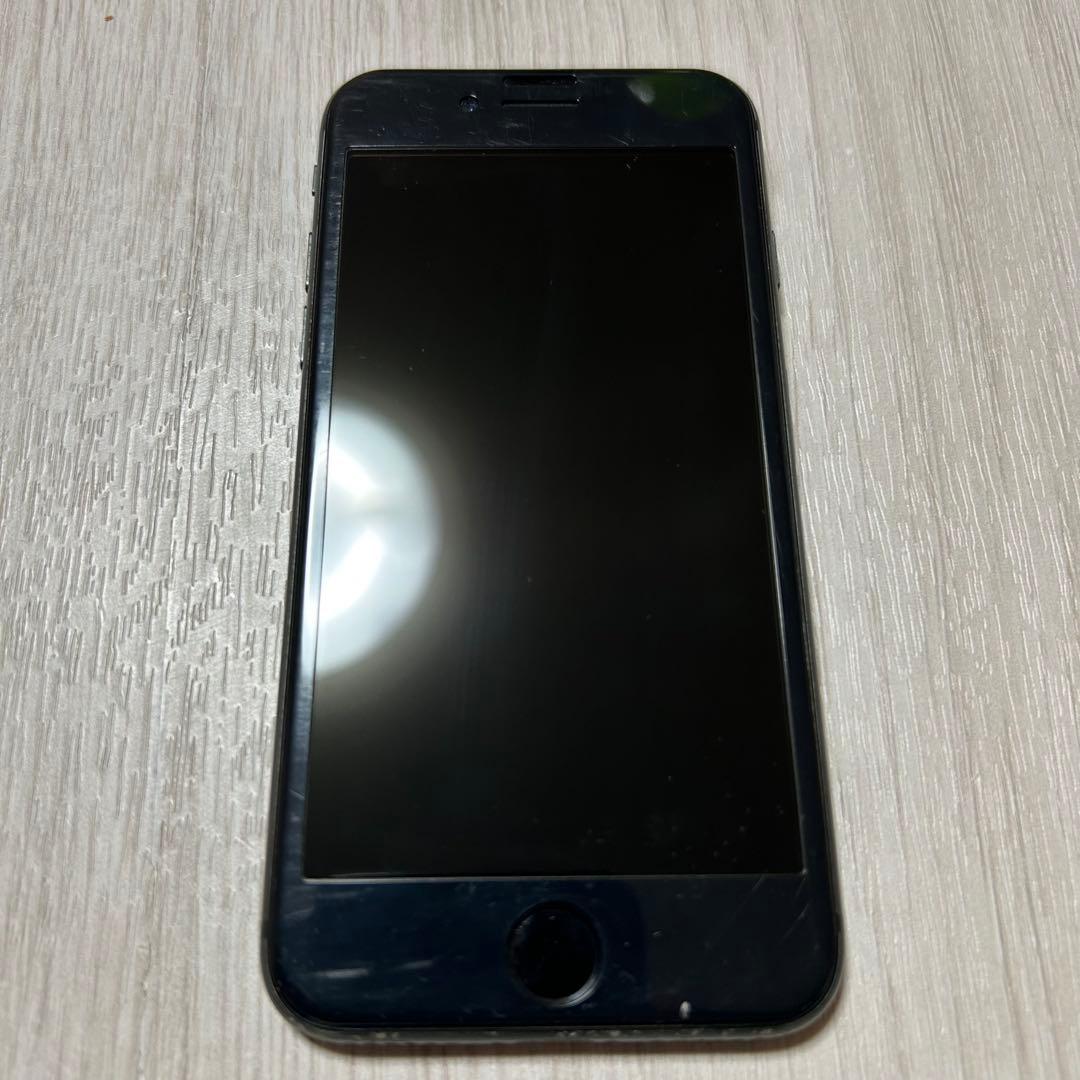 iPhone8 64GB 本体 SIMロックなし　内カメラ故障