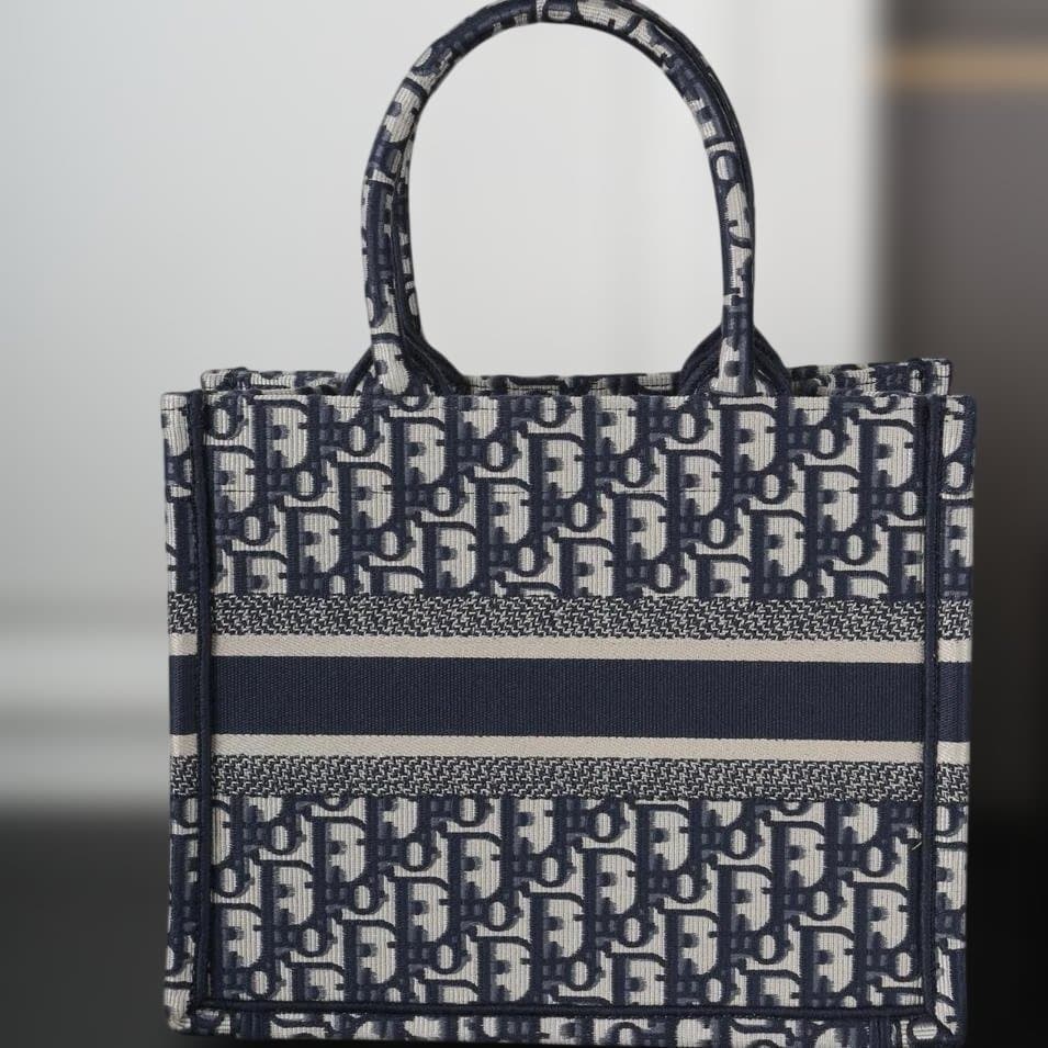 Book Tote 41cm 刺繡トートバッグ ネイビーとベージュ ストライプ