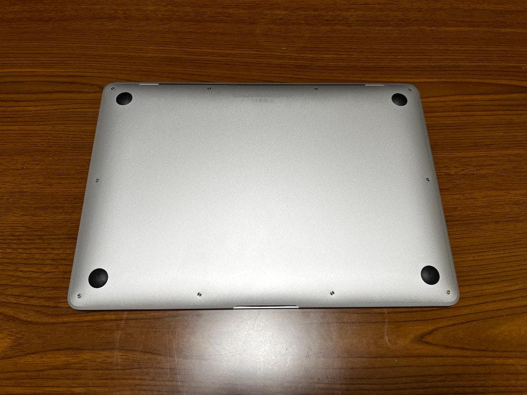 【美品】Apple MacBook Air M1 (2020)