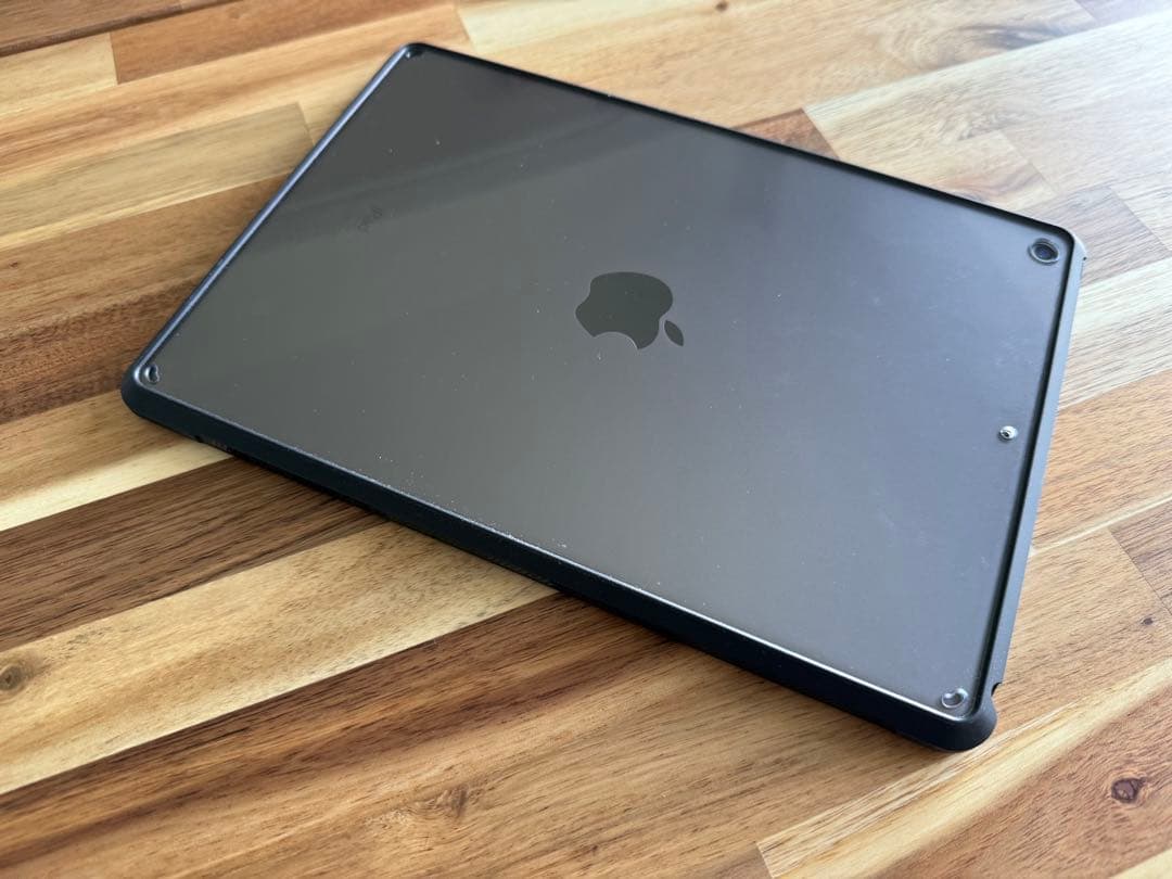 Apple iPad 第8世代 32GB Wi-Fiモデル スペースグ