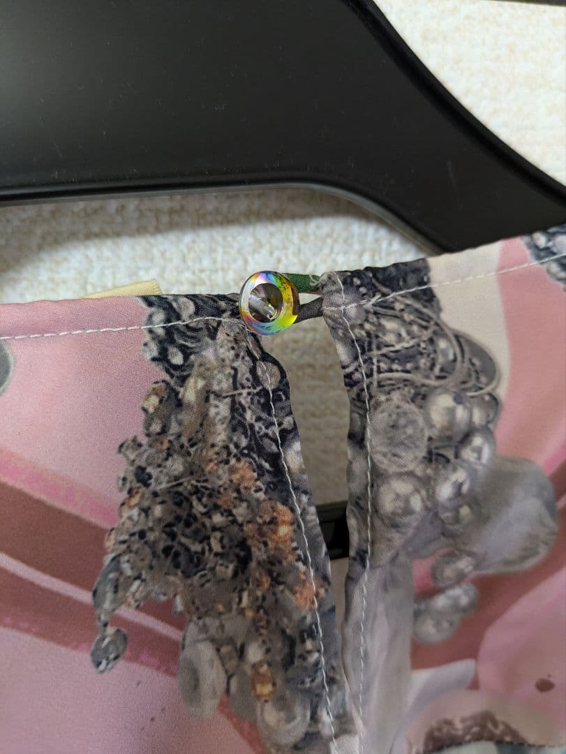 あちゃちゅむ　サテン女スカーフプリントワンピースピンク