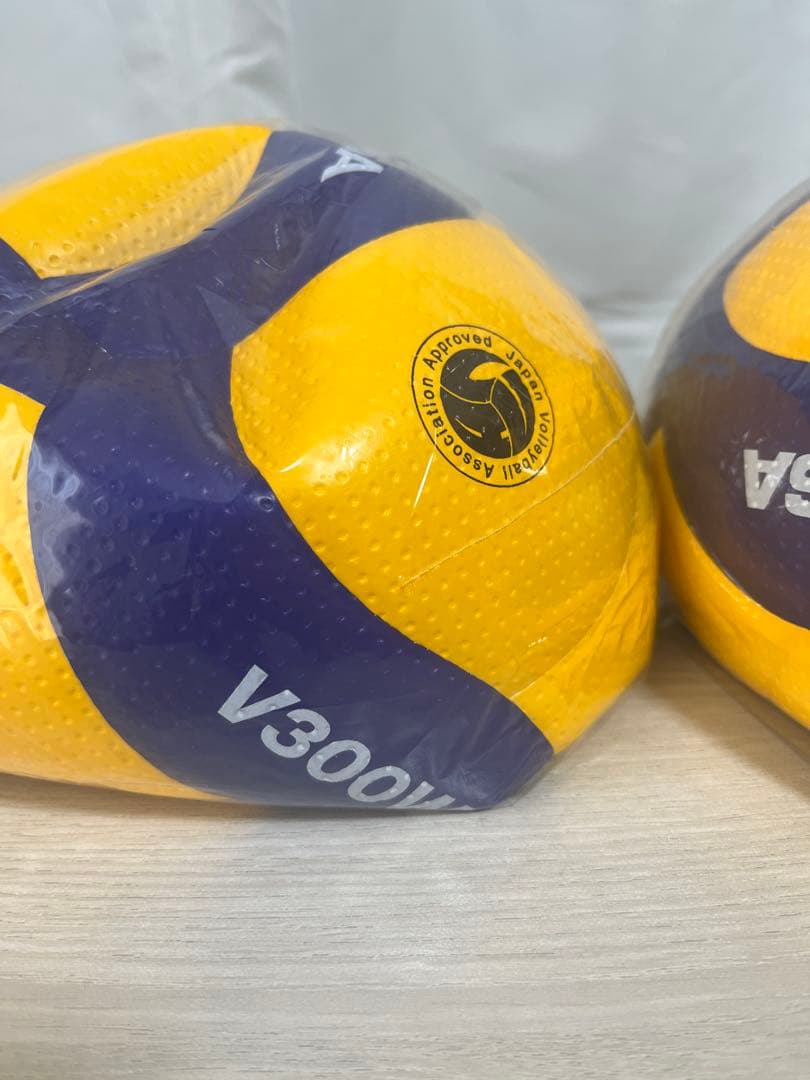 【新品未使用】MIKASA バレーボール V300W 5号球 2球セット