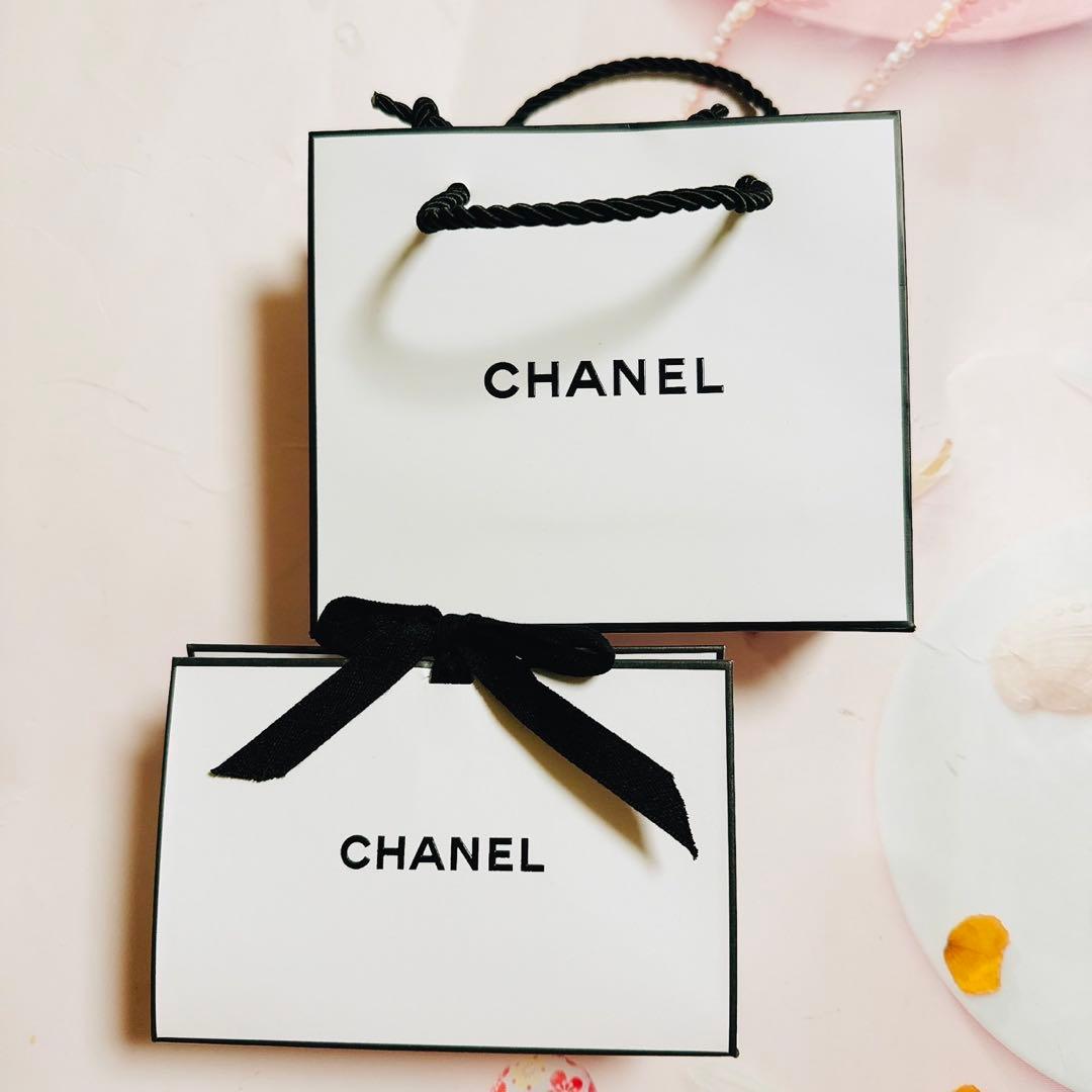 【30日まで】CHANEL ギフトボックス（小サイズ）とショップ袋（小サイズ）