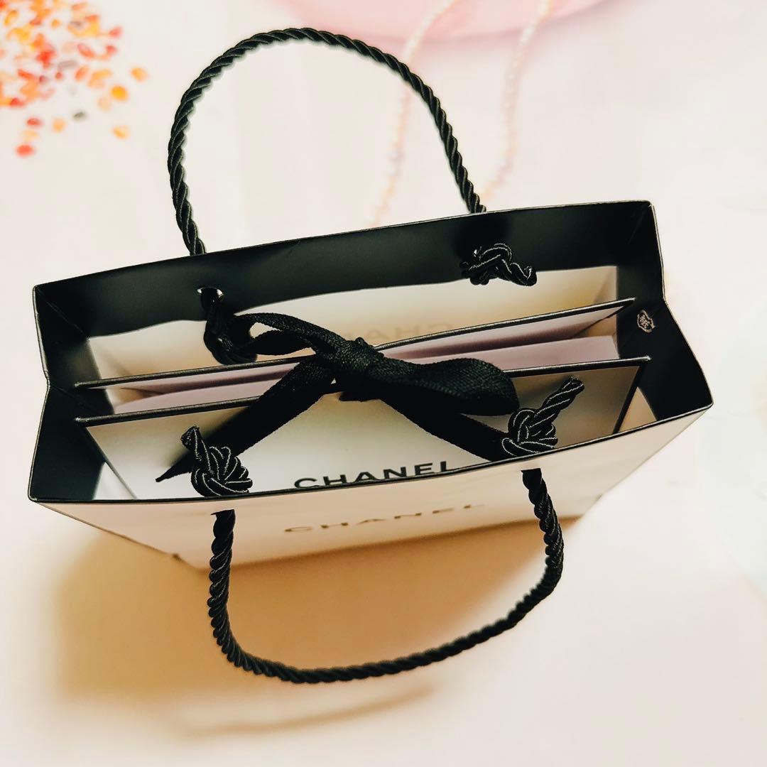 【30日まで】CHANEL ギフトボックス（小サイズ）とショップ袋（小サイズ）