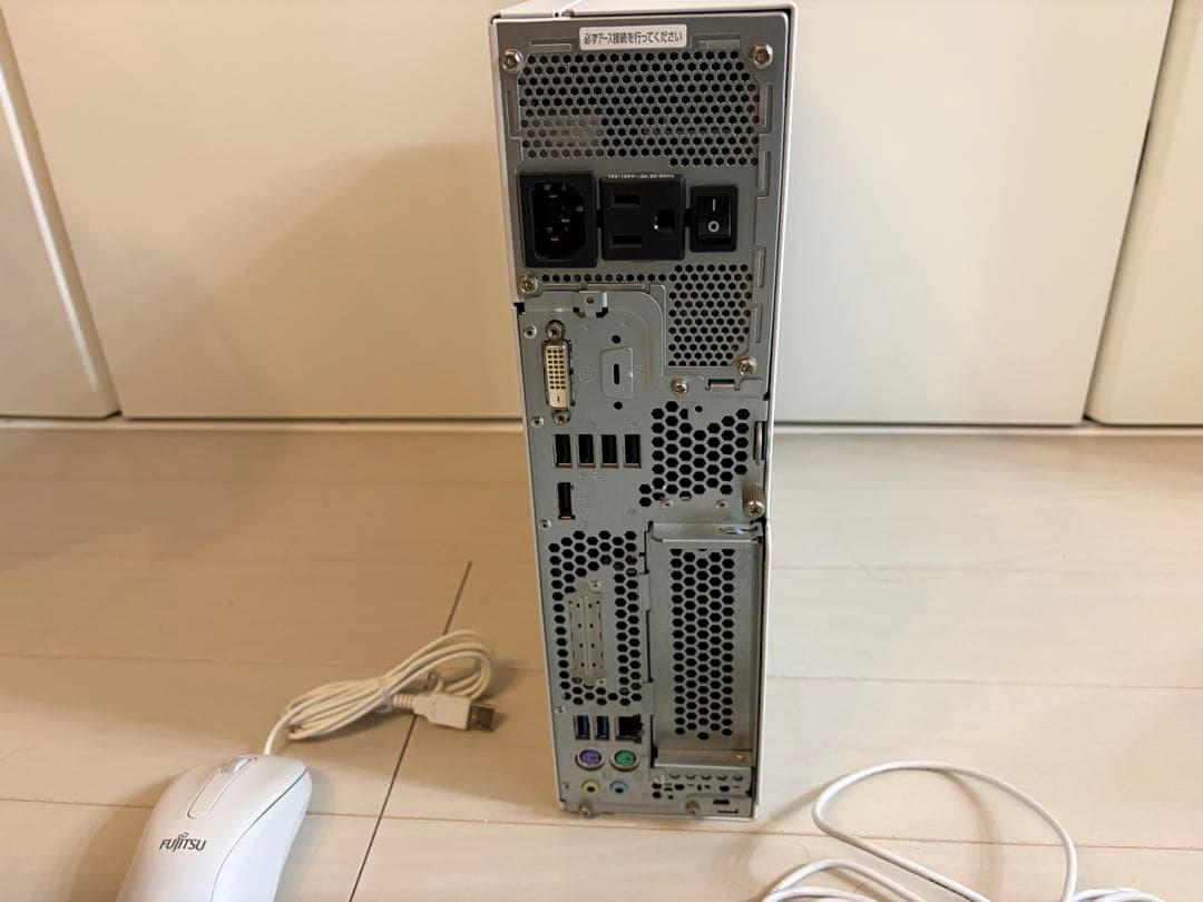 【美品】FUJITSU ESPRIMO D558/T デスクトップPC