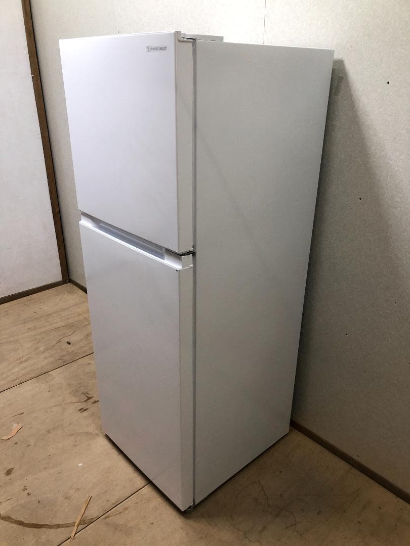 引取 ヤマダ電機 冷凍冷蔵庫 YRZ-F23H1 2022年製 75064-2-