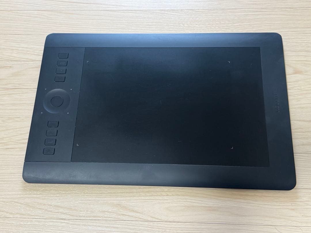 WACOM Intuos pro medium PTH-651 バッテリー付き