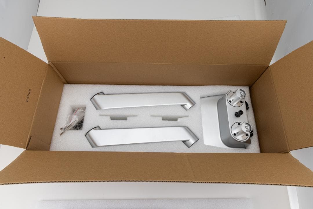 【新中古】サンワダイレクト デュアルモニターアーム 100-LA025