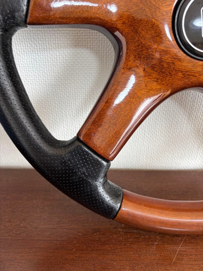 希少 ナルディ ウッドステアリング　ホーン付き