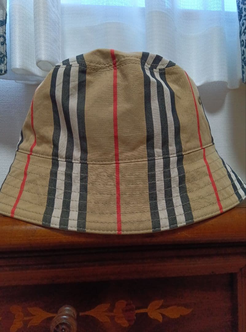 バーバリーバケットハット リバーシブルLサイズ