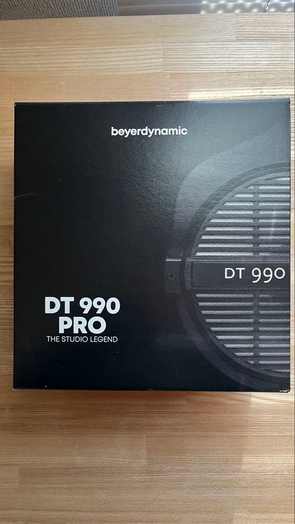 ヘッドホン beyerdynamic DT990 PRO