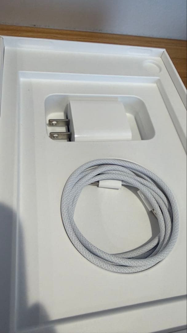 iPadmini (A17 Pro) 本体+Smart Folio+Pencil