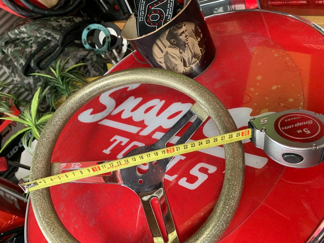 ゴールド ラメ　ステアリング　ムーンアイズ　グラント　30センチ ディープコーン